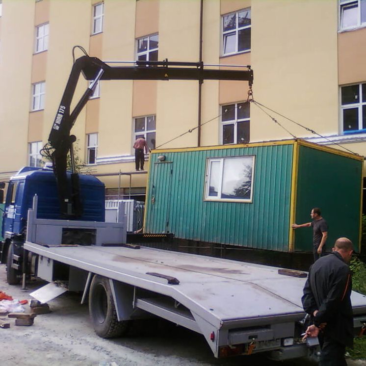 Послуги евакуатора у Львові: надійна допомога на дорозі